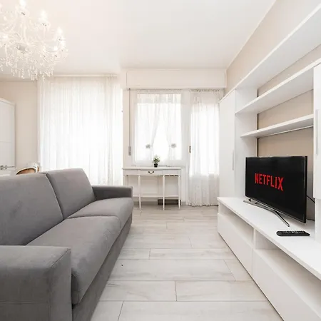 Finelli Luxury Apartment, In The Heart Of * Bologna